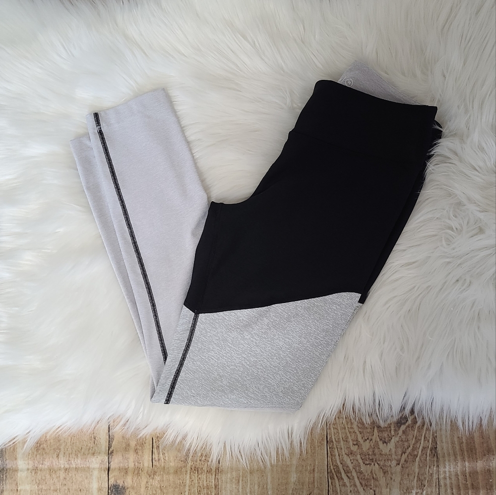 Outdoor voices leggings
